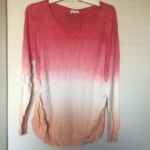 Gradient V-Neck Long Sleeve Top